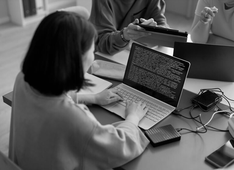 Programming Adalah Pengertian, Tujuan, dan Panduan ... Jasa Pembuatan Website Profesional
