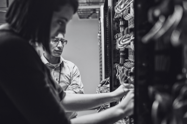 VPS Murah Indonesia Mulai dari Rp 50.000 bulan Jasa Pembuatan Website Profesional